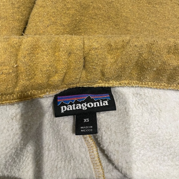 Patagonia Fitz Roy Icon Uprisal sweatpants EUC! - Picture 2 of 3